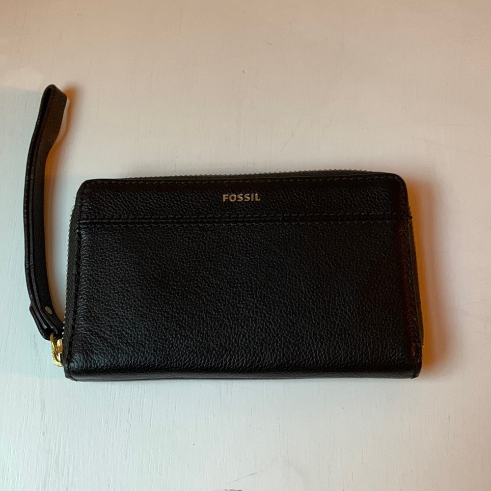Fossil wristlet wallet (black with gold accent) in good condition